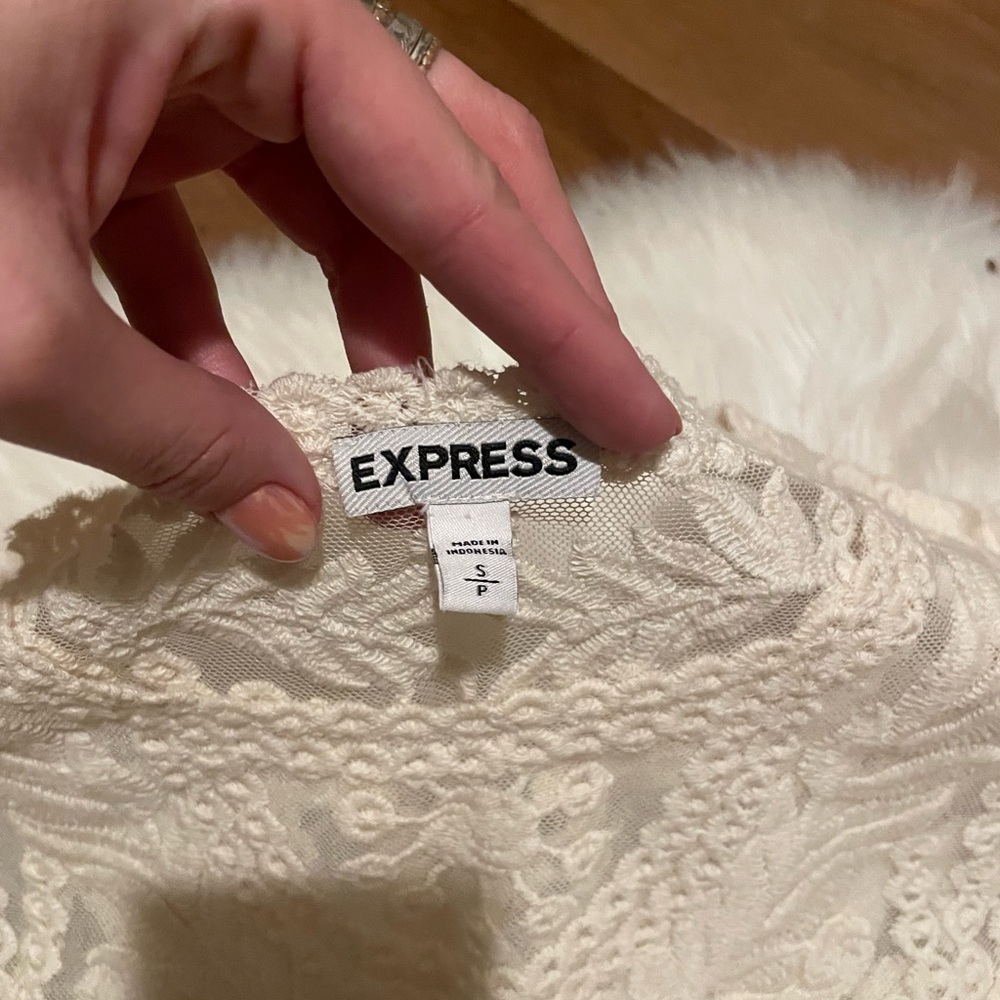 Express Crochet Top - Picture 4 of 8